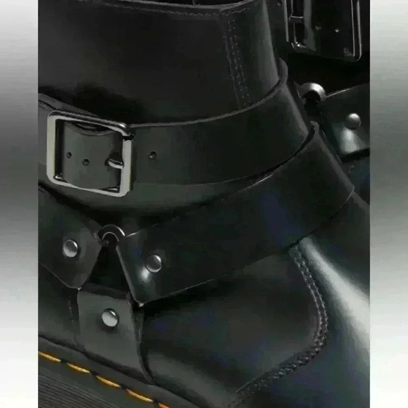 Dr. Martens JAMES UNISEX – Classic Ankle Boots – Black - Picture 5 of 10